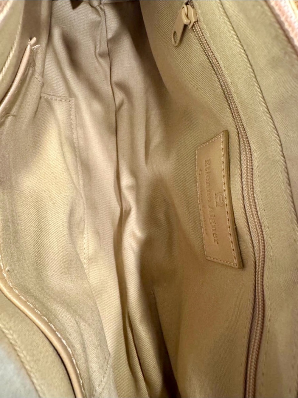 Etienne Aigner Vintage Tan Leather Shoulder Bag - Picture 2 of 6